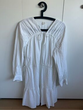 Arket White Textured Long-Sleeve Tie-Neck Dress